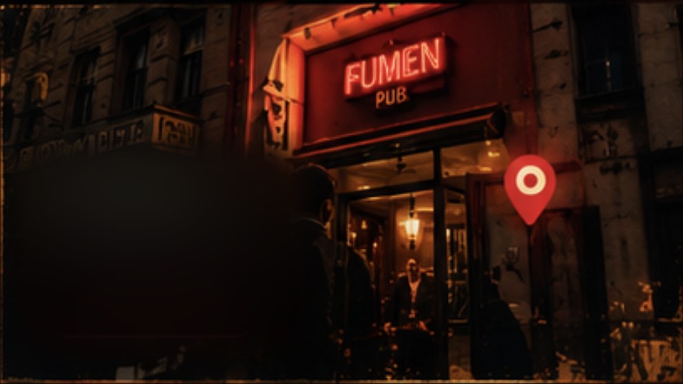 L'ingresso del Flumen di sera, con l'insegna al neon